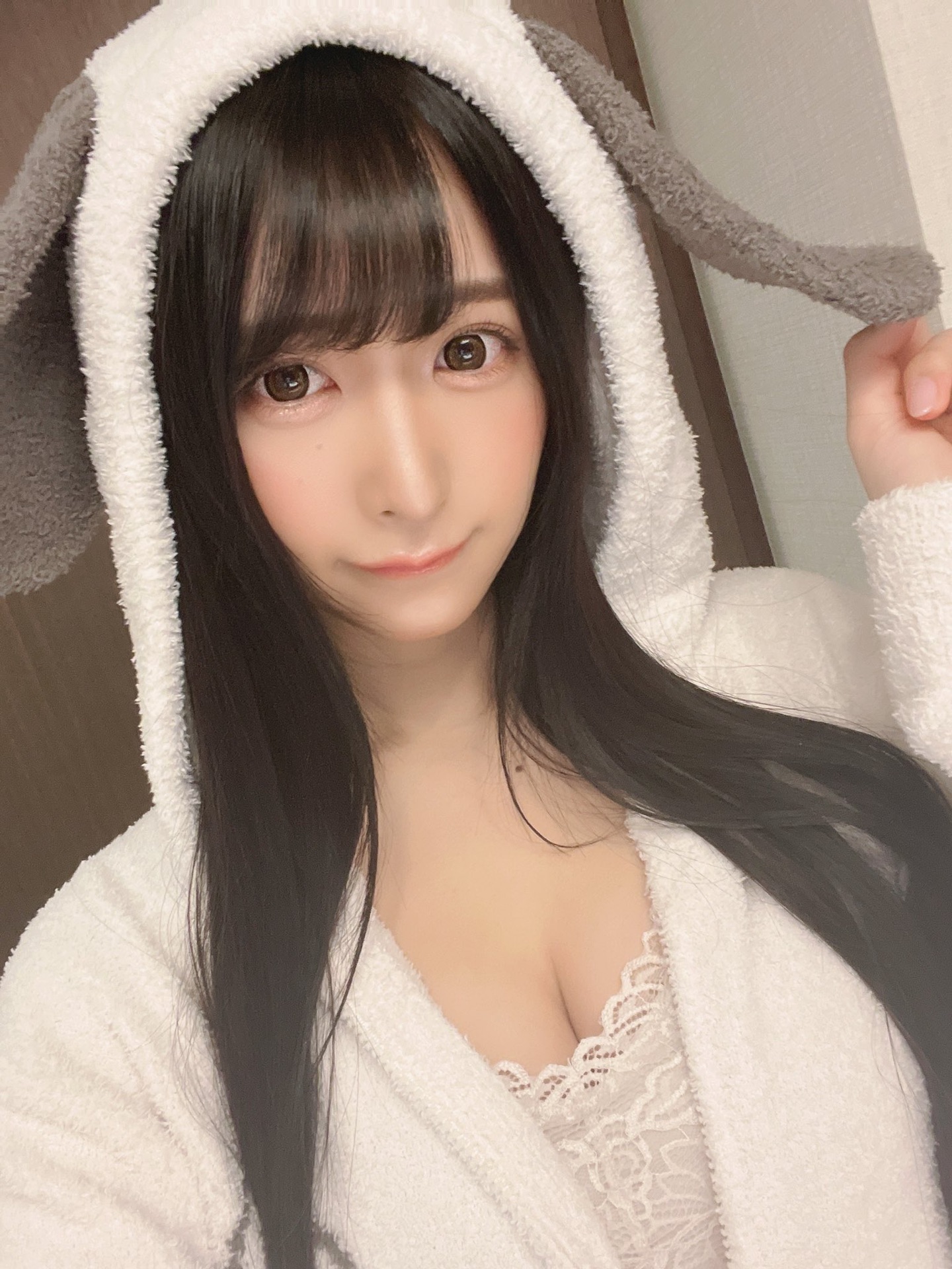 ゼロイチファミリア所属！真島なおみさんのグラビア …