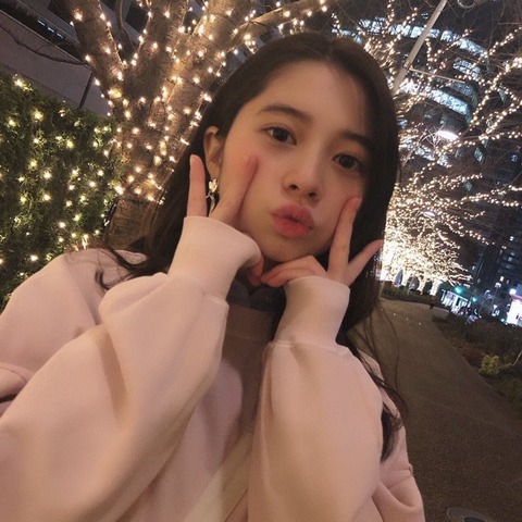 水着　桜田ひより　画像
