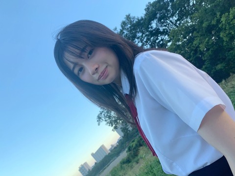 水着　桜田ひより　画像
