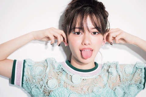 水着 山本舞香 画像 グラビア