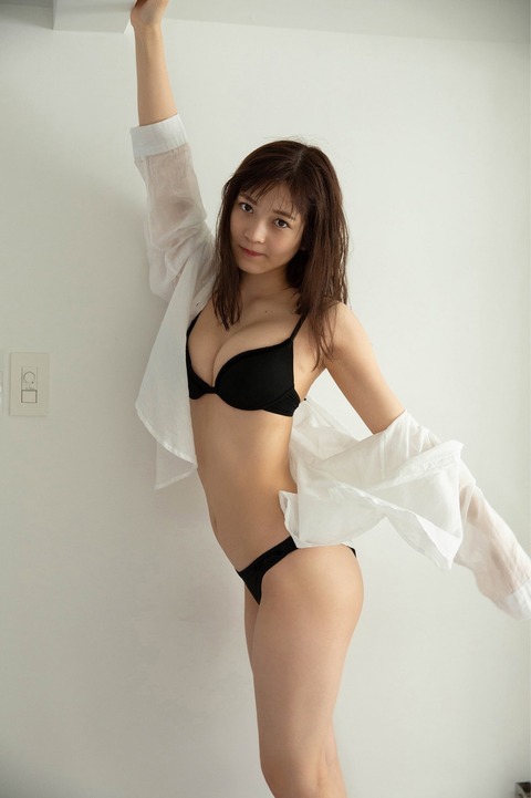 黒嵜菜々子 Peel the Apple グラビア 画像 水着 ビキニ_9795
