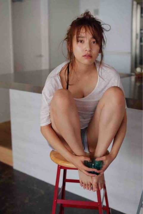 都丸紗也華 アイドル グラビア 画像 チェキ8008