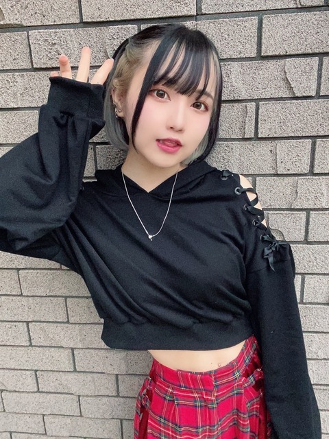 ゆうり SOL 画像 谷間 太腿_4458