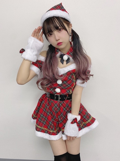ゆうり SOL 画像 谷間 太腿_4471