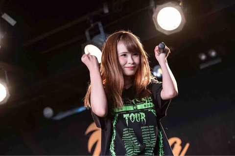 神使轟く、激情の如く。 神撃 TiNA てぃな アイドル 画像 チェキ1372