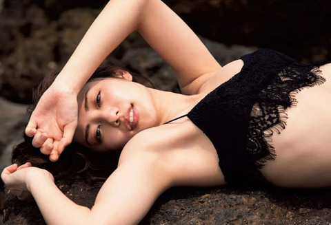 奥山かずさ 水着 画像 グラビア ビキニ_3335