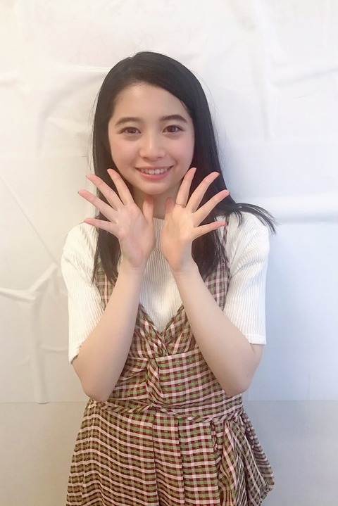 水着　桜田ひより　画像