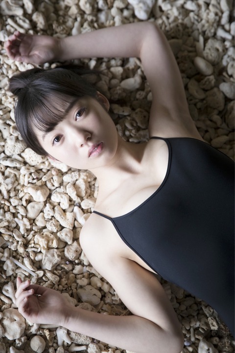 山岸理子 つばきファクトリー グラビア 画像 水着 ビキニ_1115