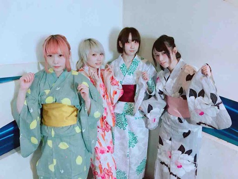 ぜんぶ君のせいだ。 ぜん君。 アイドル 如月愛海 ましろ 一十三四 ひとみよつ 凪あけぼの 征之丞十五時 おやつ チェキ