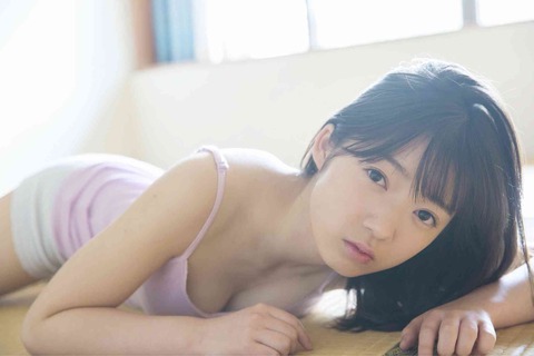 山岸理子 つばきファクトリー グラビア 画像 水着 ビキニ_1107