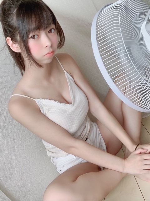 鶯谷 アイドル 鶯籠 とりかご からあげ 画像 グラビア