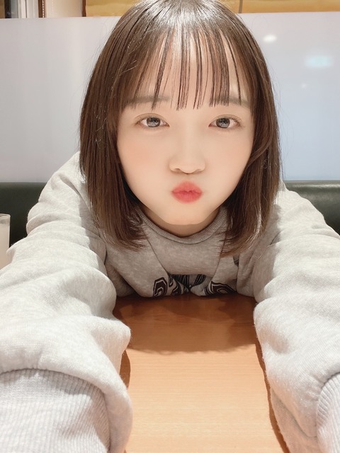 小田垣有咲 Peel the Apple 画像_2324