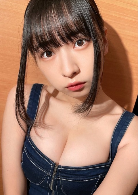 PINOCO 鶯籠 水着 画像 グラビア ビキニ_7666