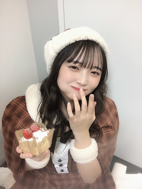 小田垣有咲 Peel the Apple 画像_2332