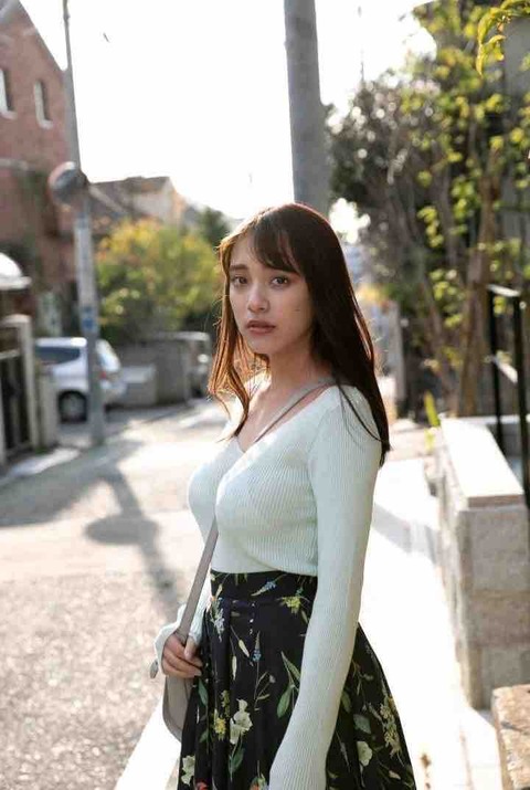 都丸紗也華 アイドル グラビア 画像 チェキ8027