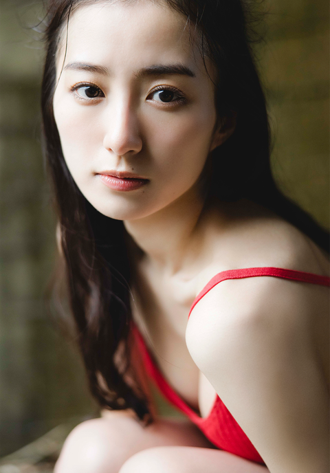 高田里穂 グラビア 水着 画像 ビキニ_8701