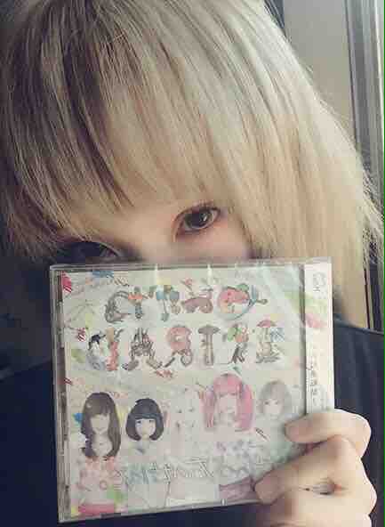 ぜんぶ君のせいだ。ぜん君。　アイドル一十三四（ひとみよつ）チェキ