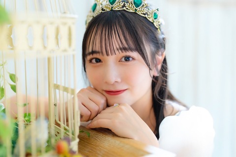 小田垣有咲 Peel the Apple 画像_2326
