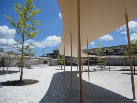 国立大学も校内がおしゃれになっとるなぁ ｂｍｗ ｒ１１００ｒｔの軌跡