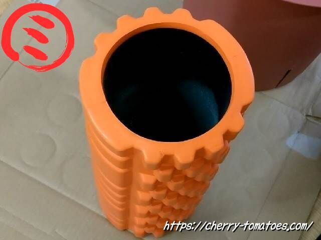 PPシートを抑えるのにフォームローラーを使用する