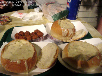 クラムチャウダー イギリスとスコーンと私