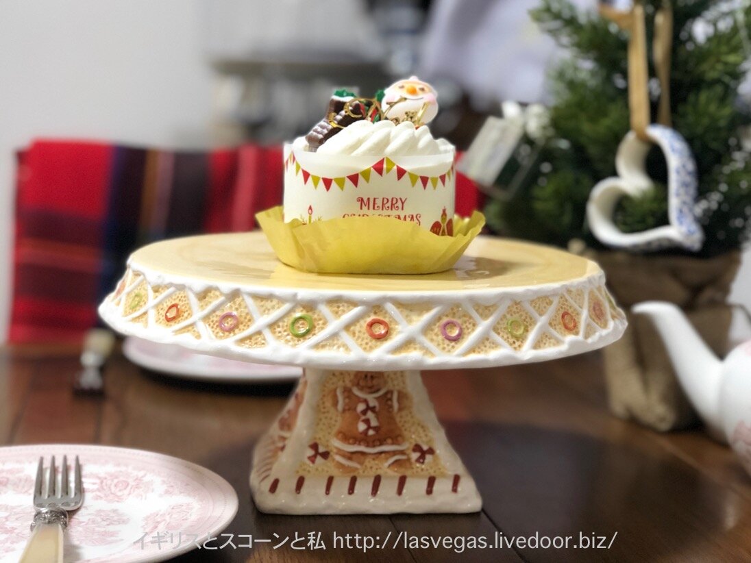 クリスマスデコレーションのコージープリンセス イギリスとスコーンと私