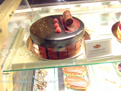 チョコレートラズベリーケーキ