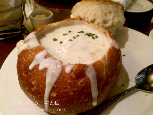 ビストロ ボーディンでクラムチャウダーディナー イギリスとスコーンと私