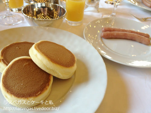 ケーキブレックファースト
