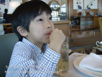 紅茶とは無縁の男