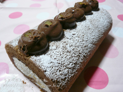 栗のチョコロールケーキ