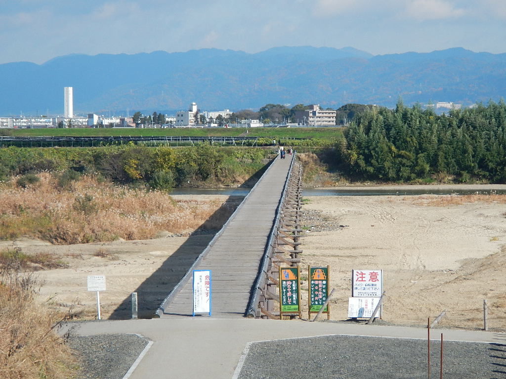 Uji Mononofu 雲霧仁左衛門での流れ橋