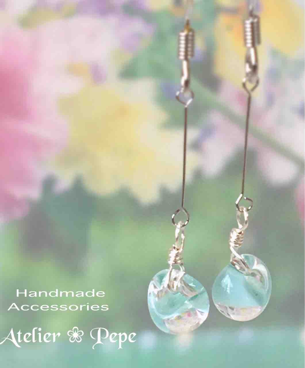 ティアドロップビーズのピアス Emmie の宝石箱 大人可愛いアクセサリー