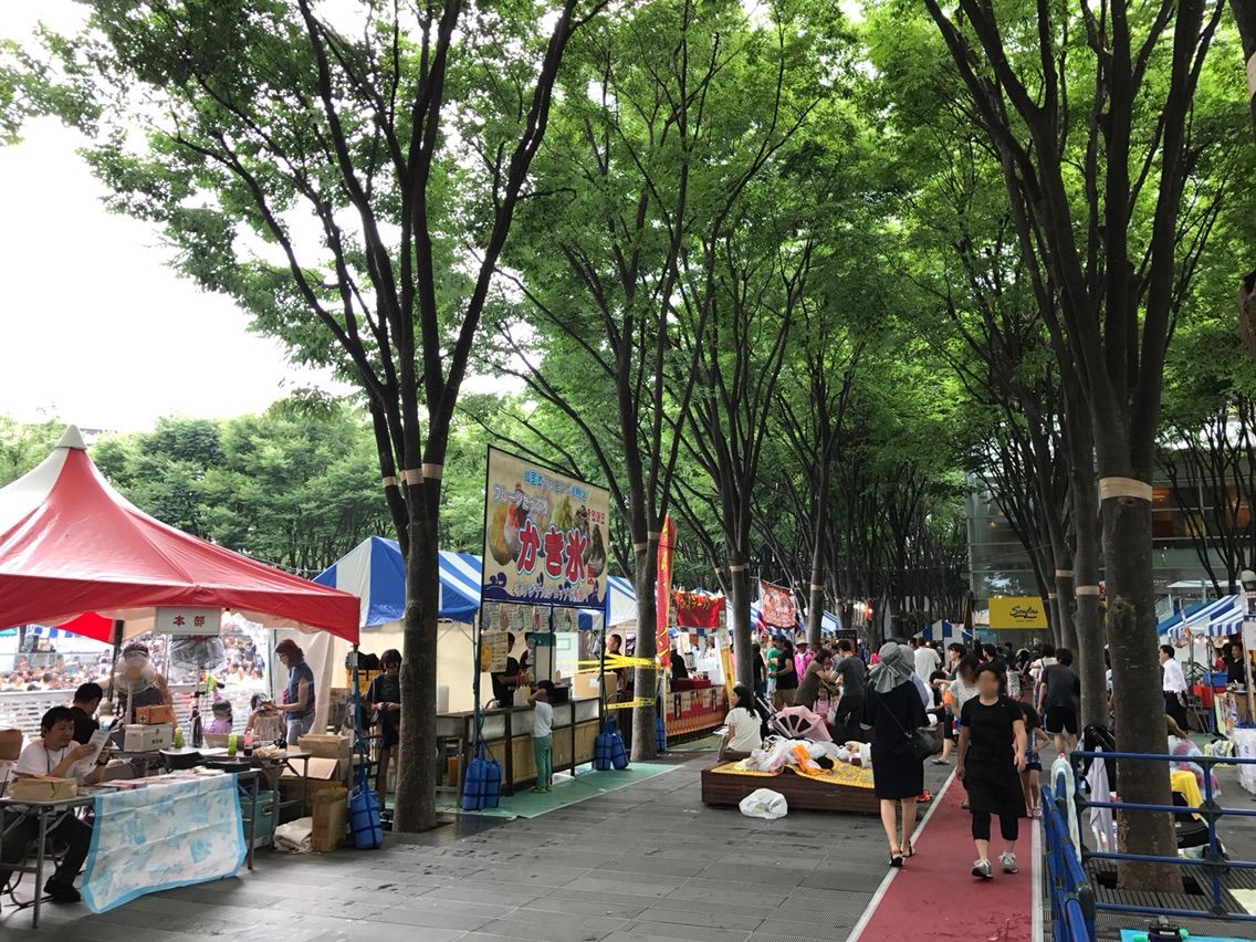 犬連れて 水かけまつり ワールドフェスタ さいたま新都心けやきひろば シェビーズのブログ