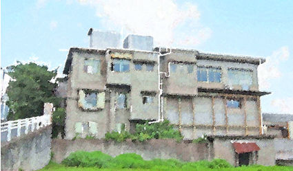 「陸に浮かぶ軍艦みたい」な昭和レトロ建築