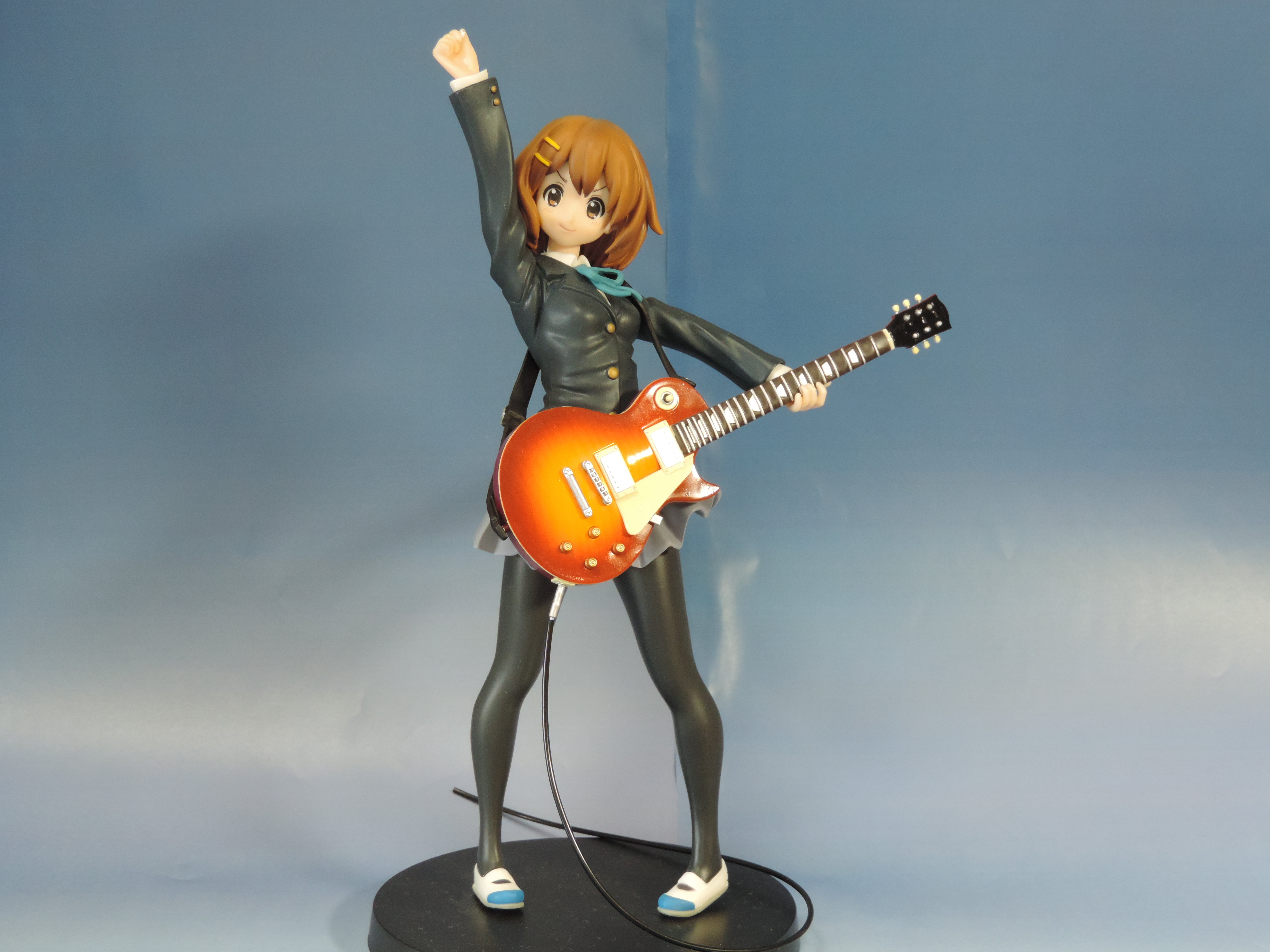 フィギュアレビュー】SQフィギュア けいおん 平沢唯(冬服) : Hobby×Addict