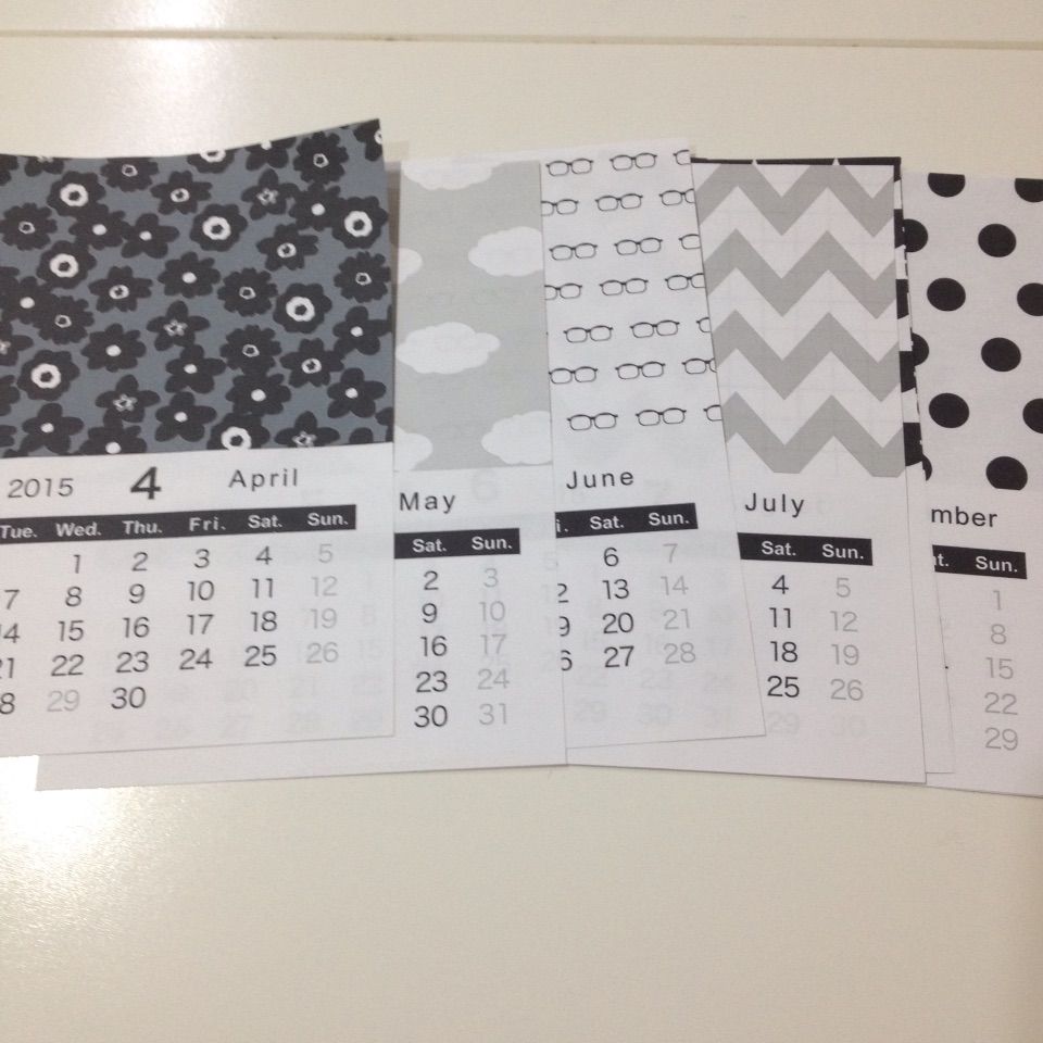 トイレにカレンダーを Hurry Up Tidy Up