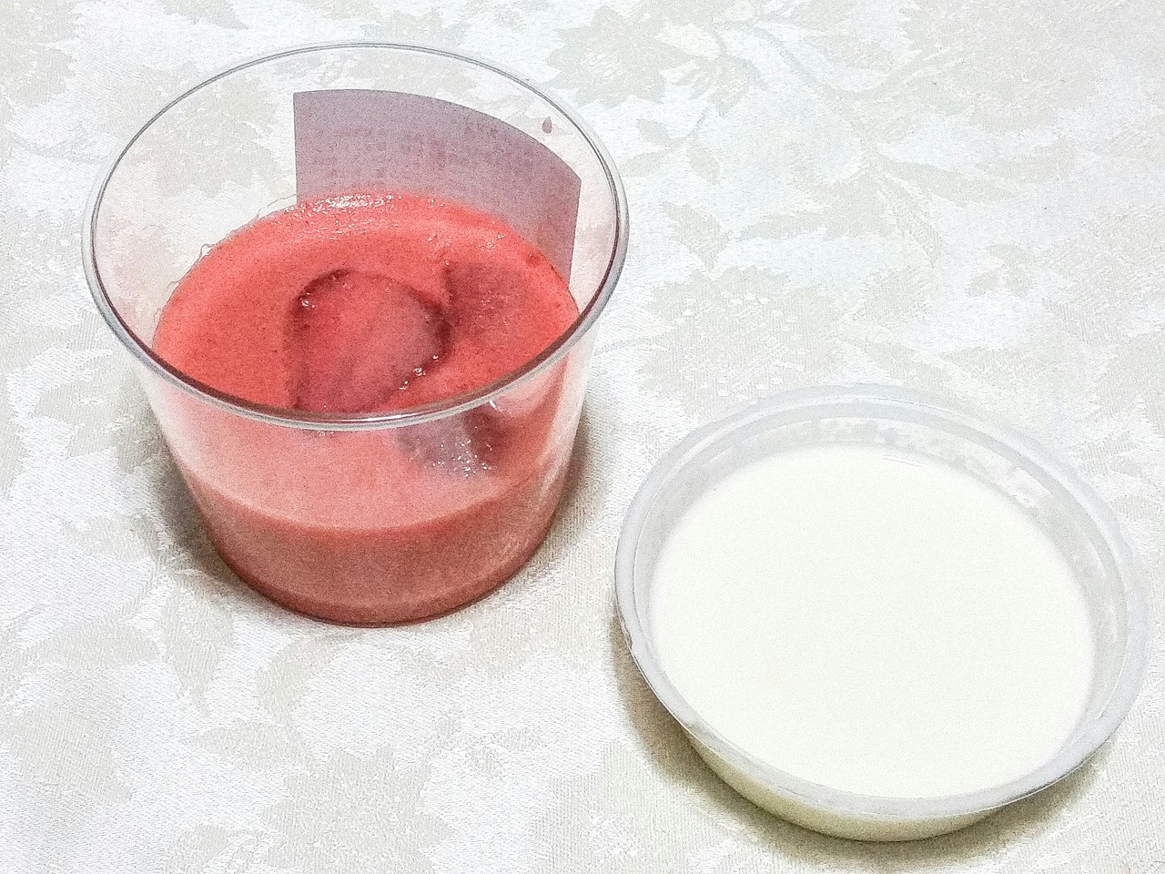 苺ミルクプリン 千疋屋総本店 伊勢丹新宿店 人気スイーツレポ From 東京