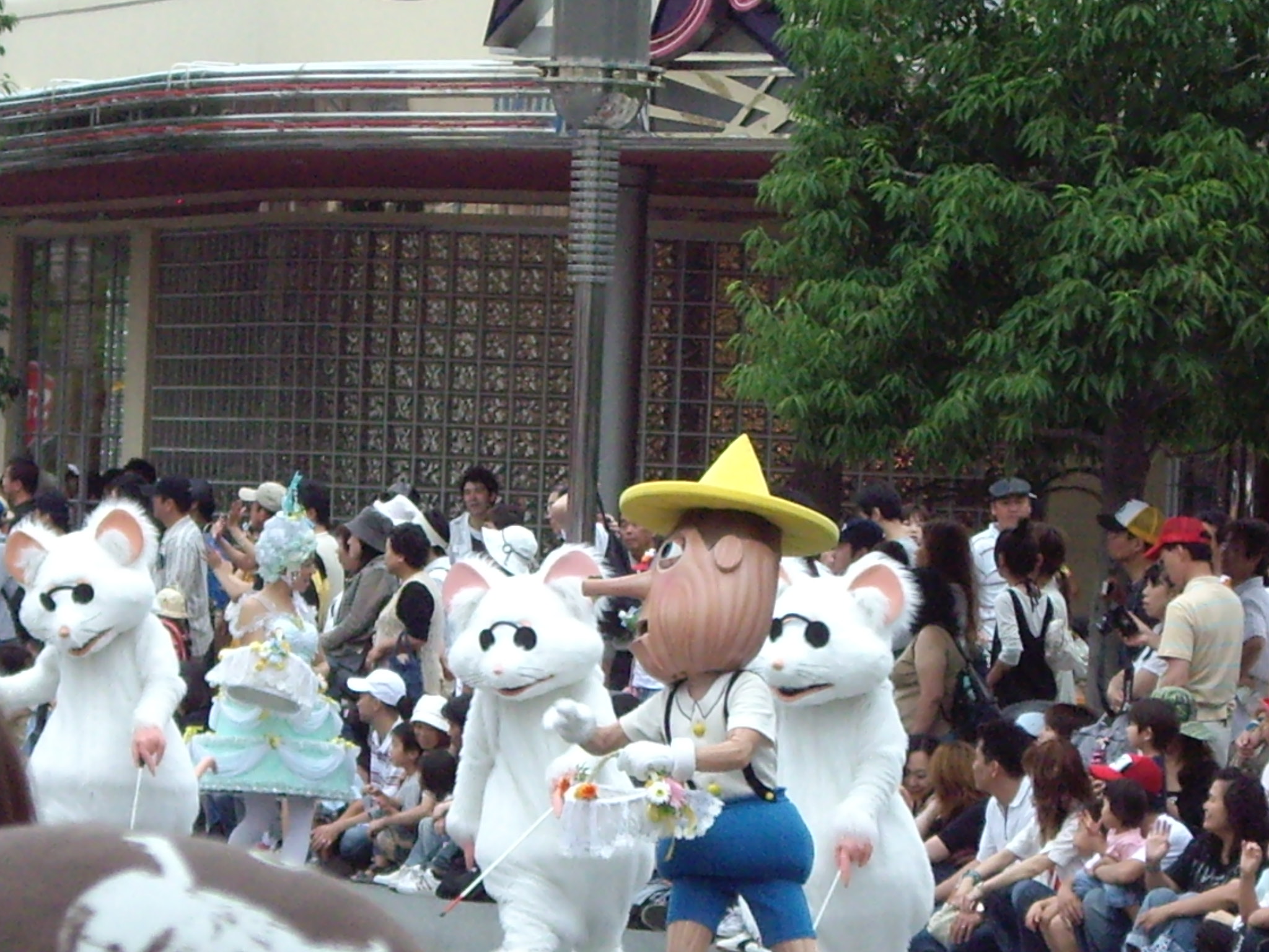 シュレック ベビー バースデー マーチが始まりました シュレック３スペシャルイベント In Usj 大阪 ユニバーサルスタジオジャパン ｕｓｊ についてのお話です