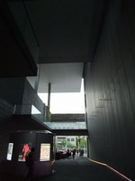 ���Ѵۥ���ȥ�󥹤��鳰�򸫤�