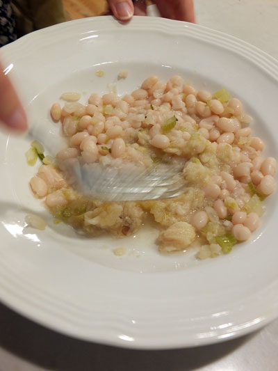 2018-10-22-whitebeansoup2