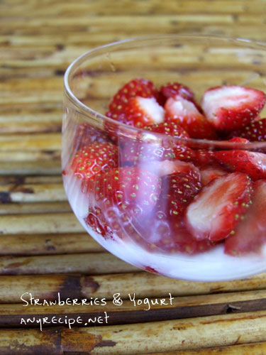 2011_09_16_strawberries