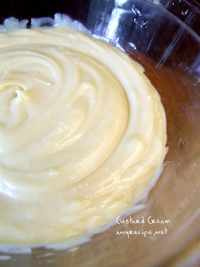 2017-07-12-custardcream1