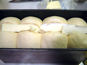 バターをのせる