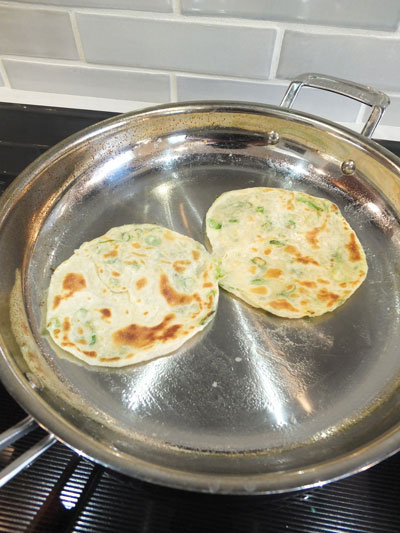 2017-01-09-onionpancake5