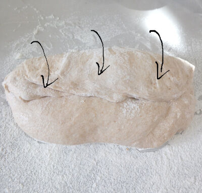 2024-12-23-xmasbread6