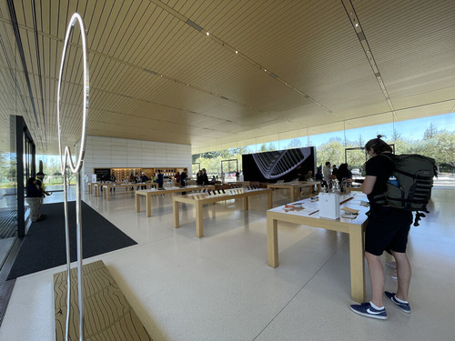 2024-03-18-apple2
