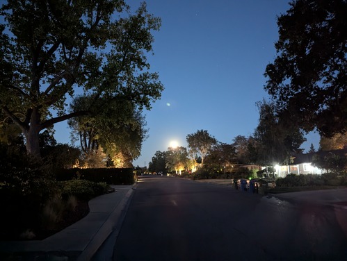 2025-09-07-moon