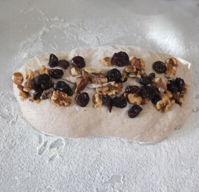 2024-12-23-xmasbread7