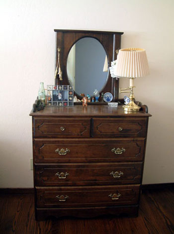 2016-02-01-dresser